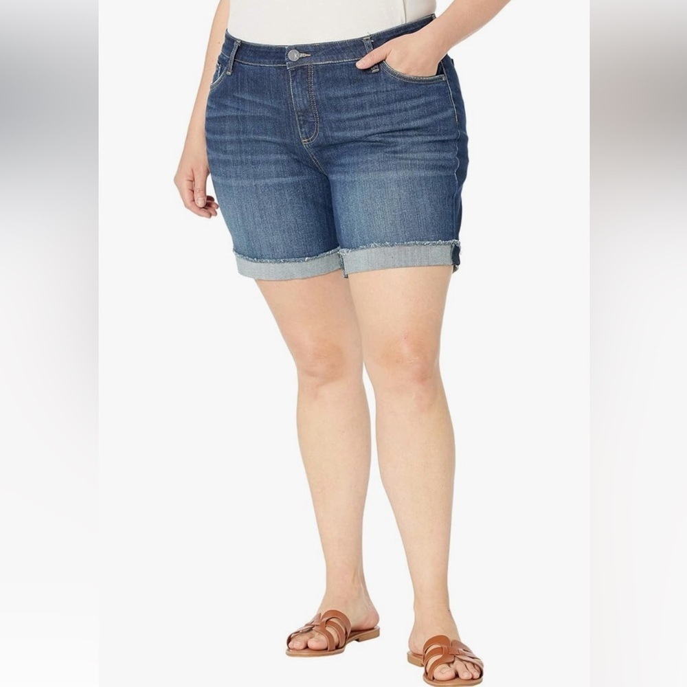KUT from the Kloth Plus Size Catherine Boyfriend Jean Shorts Size 22W
